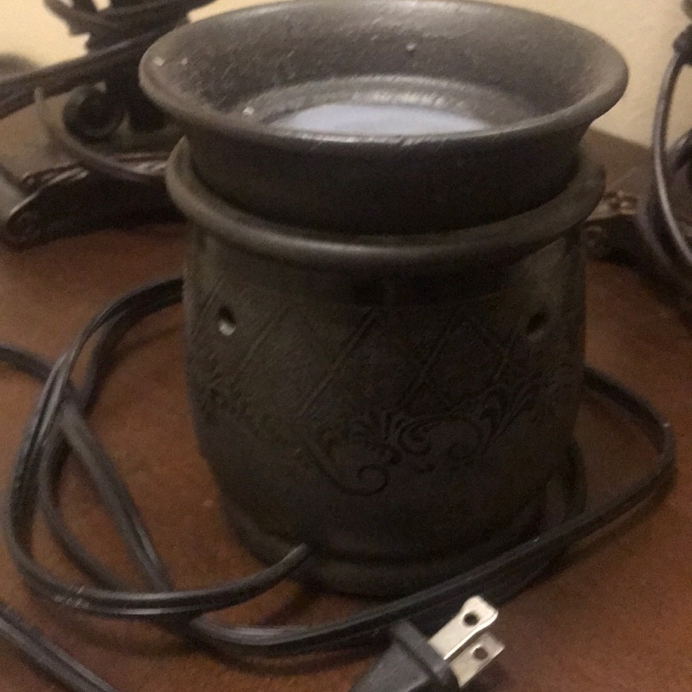 Medium Brown Scentsy Warner